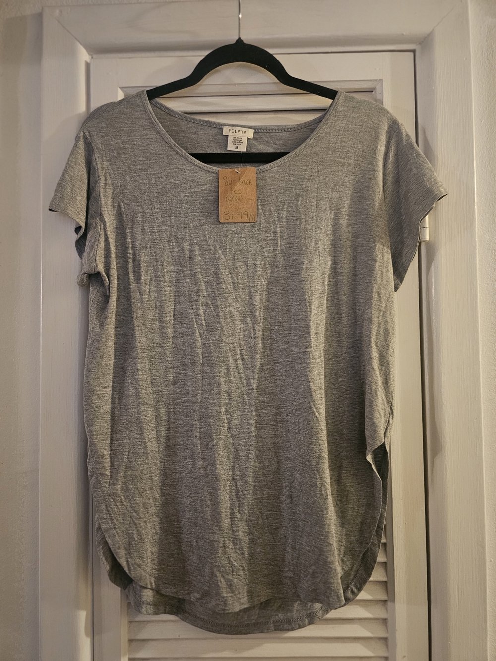 3/$13 Heather Gray Short Sleeve Cut Out Scoop Neck Tee